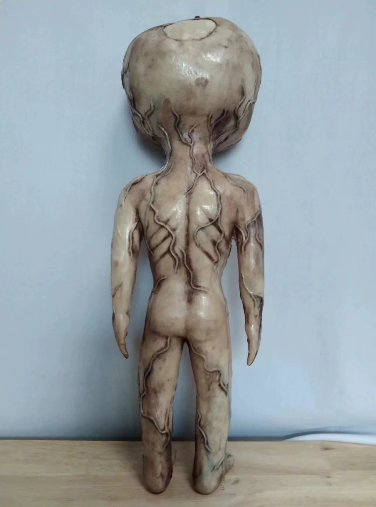 Alien Ornaments Statue