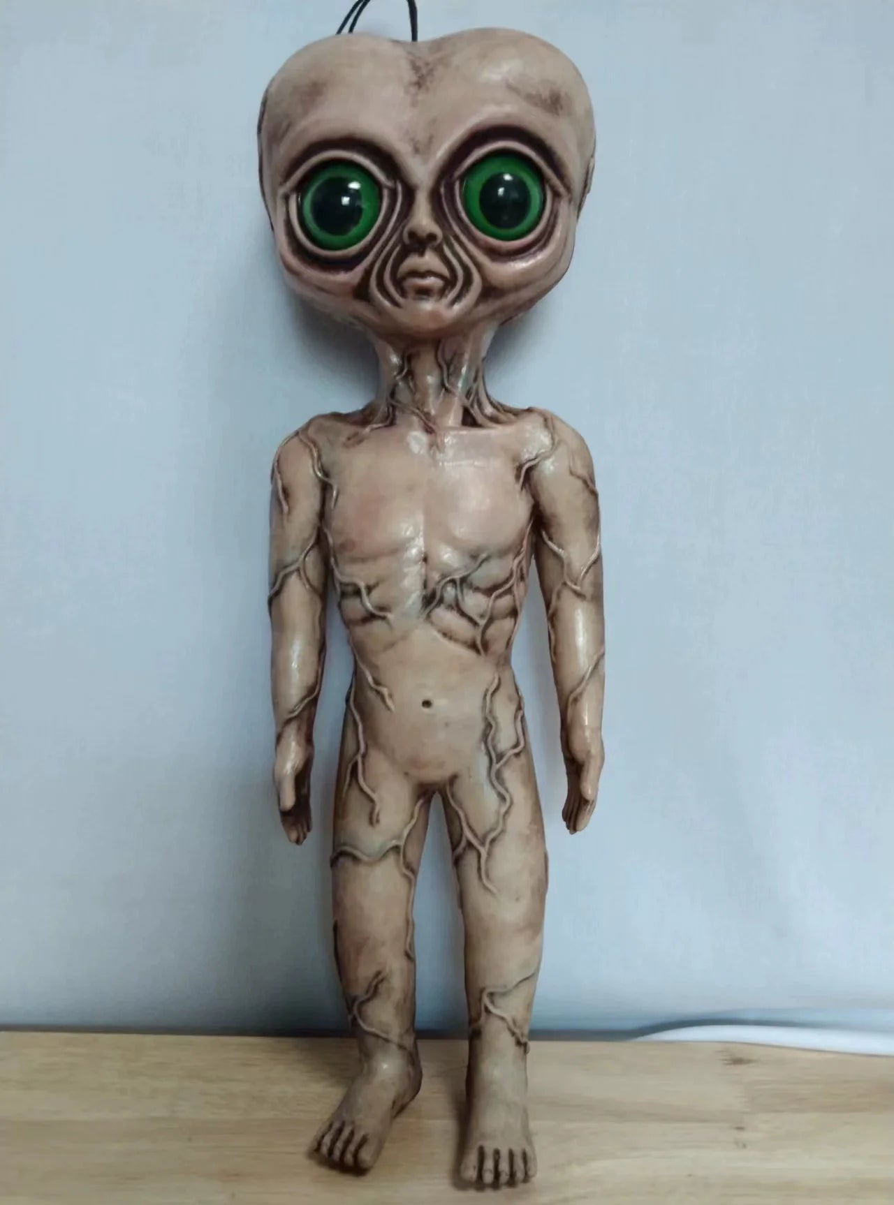 Alien Ornaments Statue